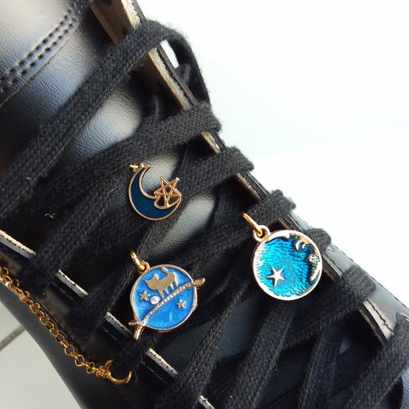 4/$20 Cat shoe Charm Roller Skate celestial cat shoelace charm - Picture 6 of 6